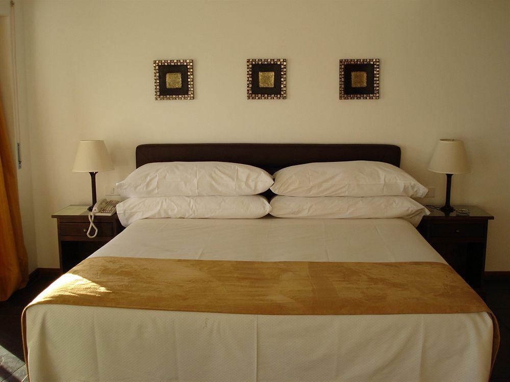 Bda Hotel & Spa 马尔多纳多 客房 照片